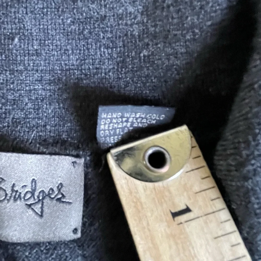 Bridges Sweater Mens 100% Fine Merino Wool Medium Button Collared Charcoal Gray
